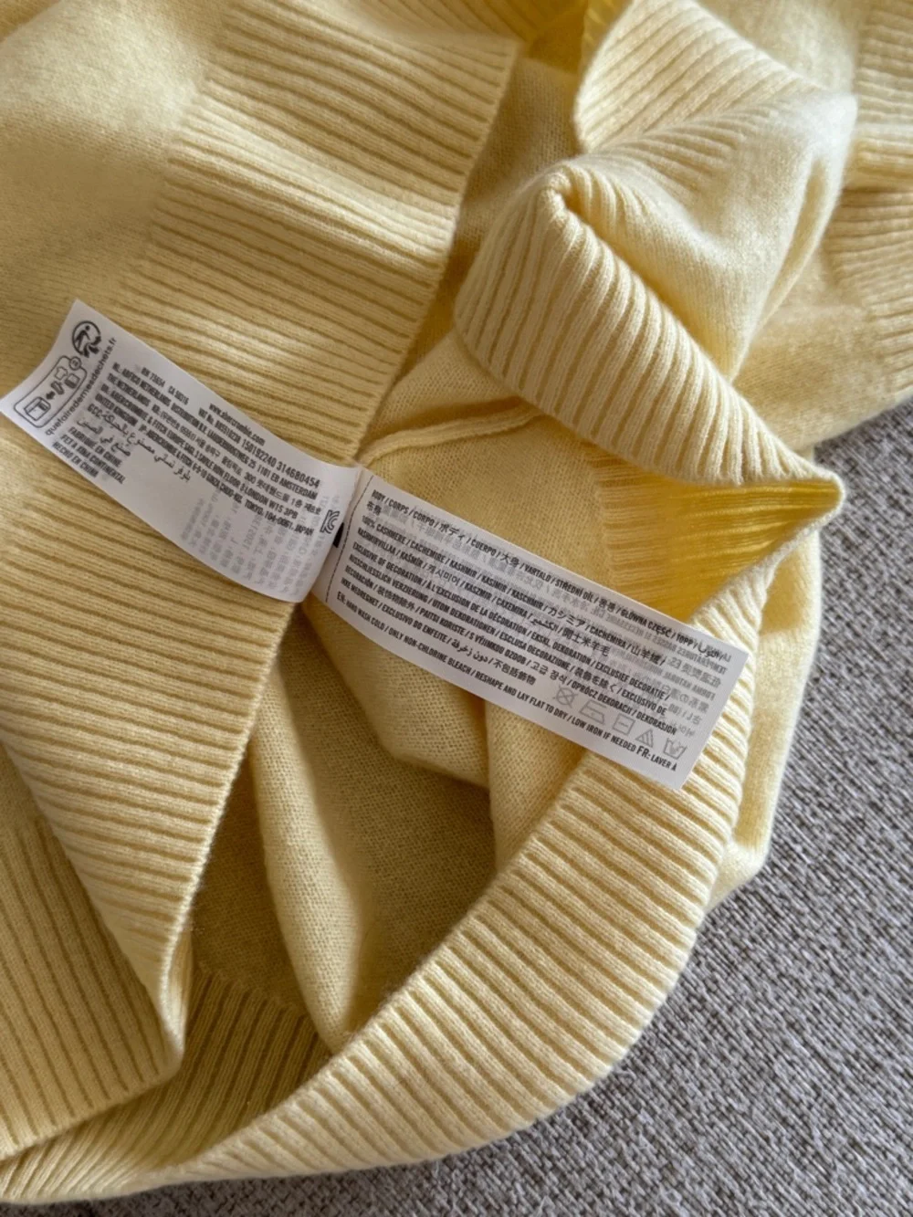 Abercrombie & Fitch Butter Yellow 100% Cashmere Crewneck Sweater Tee Size L